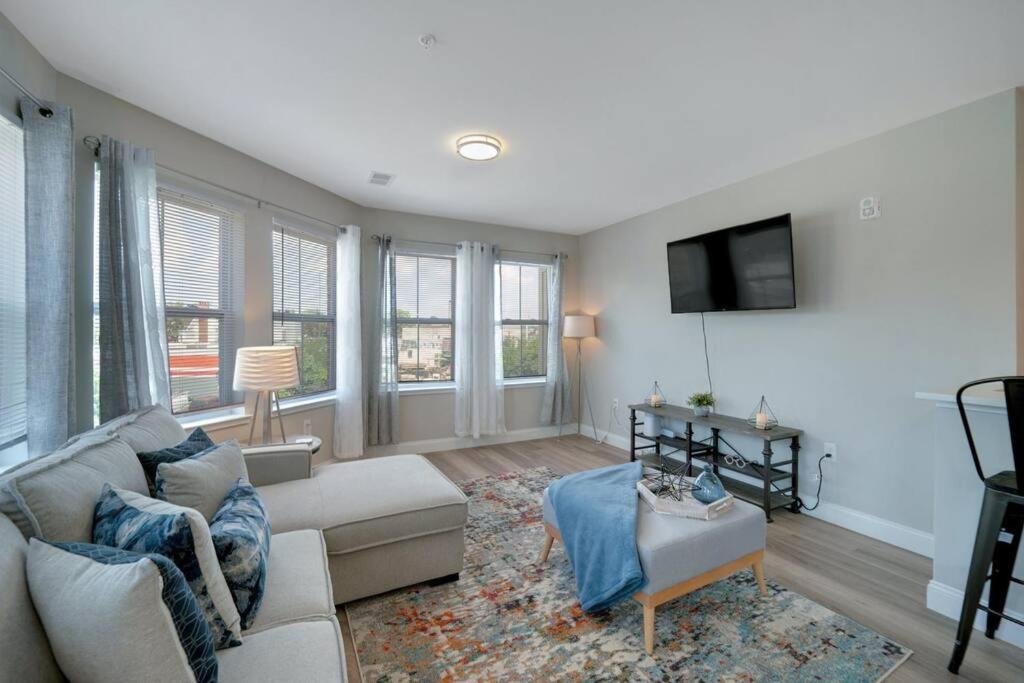 Beautiful 2Br Apt/Ewr Airport/King /Free Parking Νιούαρκ Εξωτερικό φωτογραφία