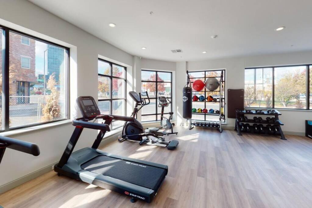 Beautiful 2Br Apt/Ewr Airport/King /Free Parking Νιούαρκ Εξωτερικό φωτογραφία